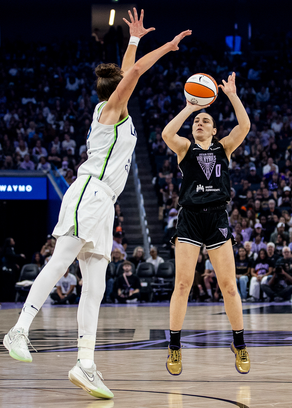 今夜体能课后，明尼苏达森林狼外线爆发备战NBA常规赛，质疑声仍在，赛程密集仍需轮换的简单介绍-爱游戏电竞