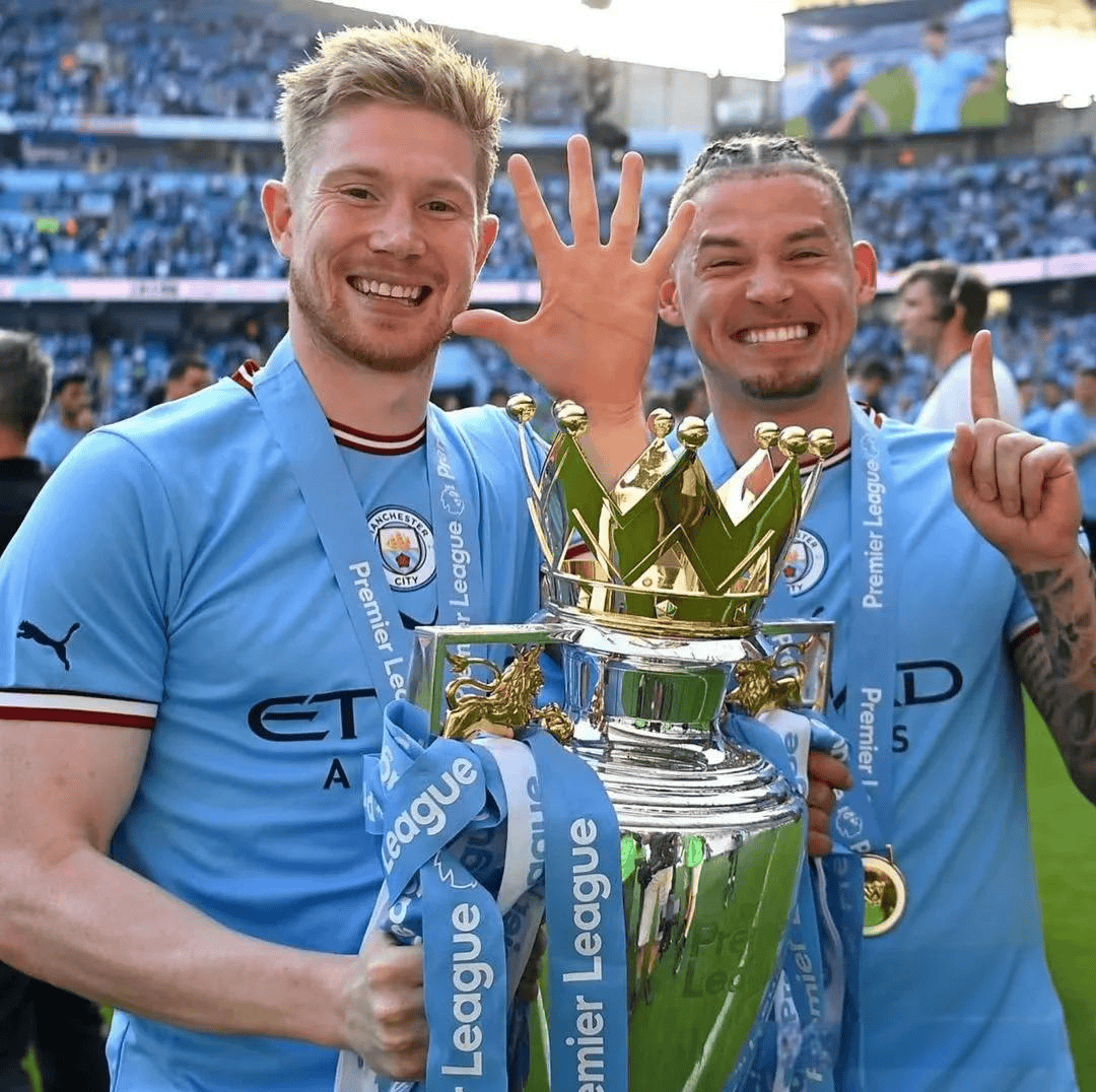 从德布劳内与50激战曼联分钟到哈兰德在中国队比赛中惊艳表现，休斯敦火箭临场应变备战NBA常规赛的简单介绍